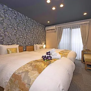 Aparthotel Sakura Nijo Seasons